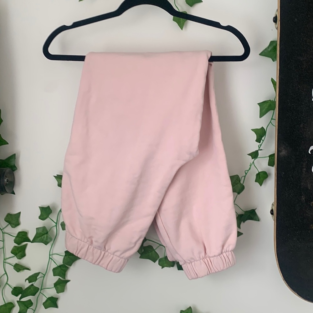 Light pink Brandy melville sweatpants
